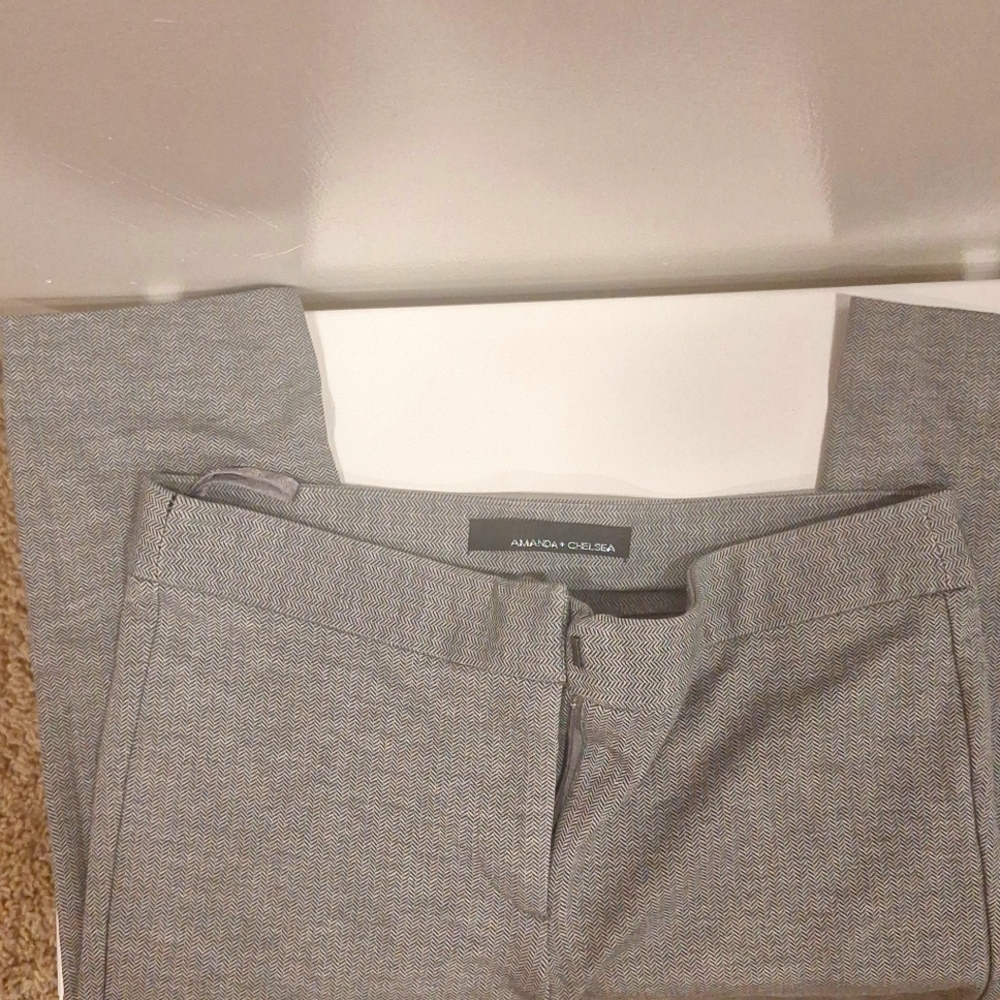 Amanda and Chelsea grey ankle pant